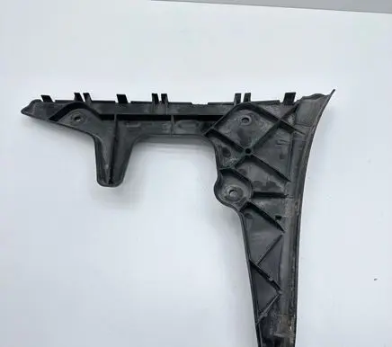 Front bumper mounting bracket