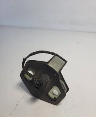 BMW 5 E39 Front door lock loop/hook striker 8176350