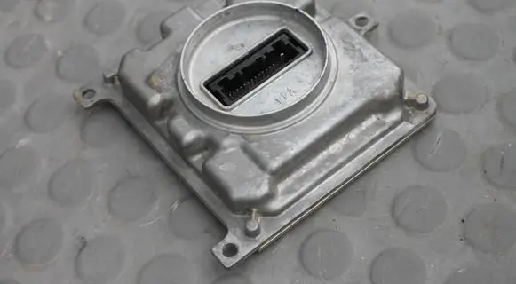 Mazda CX-30 Voltage converter/converter module DPTH67890CX30 DPTH67890