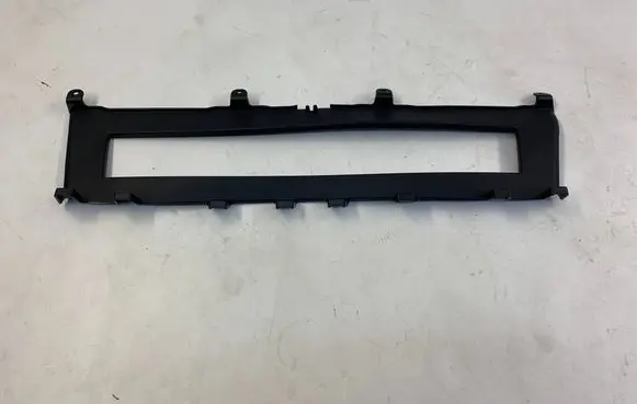 Renault Megane III Front bumper lower grill 623121799R