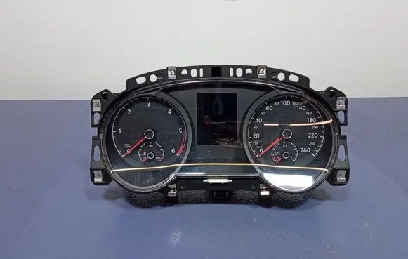 Volkswagen Golf VII Speedometer (instrument cluster) 517920751B