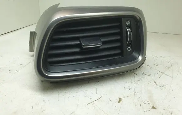 KIA Sorento Dashboard air vent grill cover trim 150421 97480C5100CP7