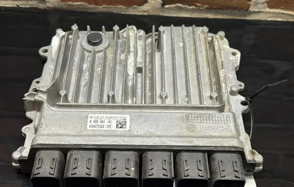 BMW X3 G01 Engine control unit/module 8489464 0261S19742