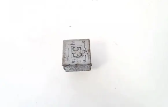 Volkswagen Golf IV Other relay 141951253B 20240072