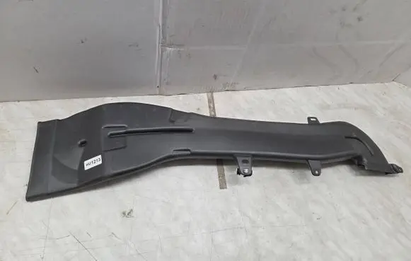Audi A6 C7 Air intake duct part 4G0819723A