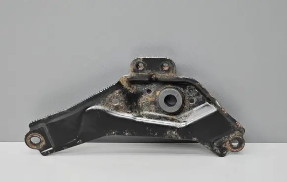 Honda Accord Radiator mount bracket