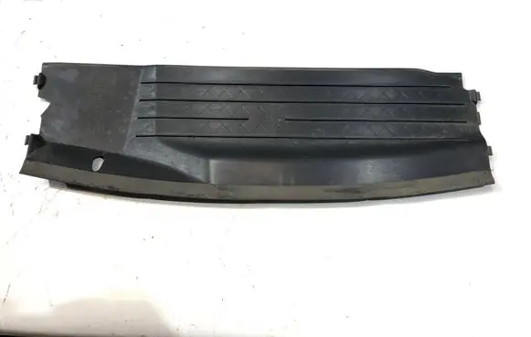 BMW 7 E65 E66 Intercooler air channel guide 7011218