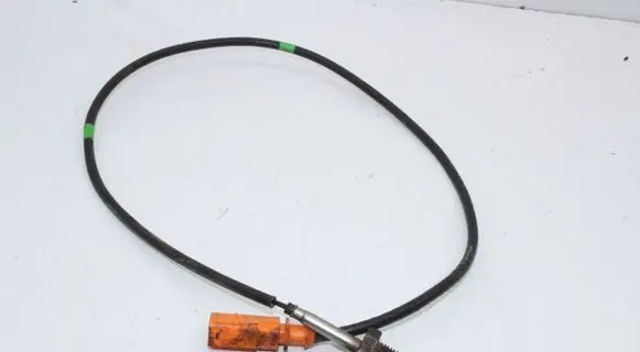 Volkswagen Golf VII Exhaust gas temperature sensor 04L906088AD