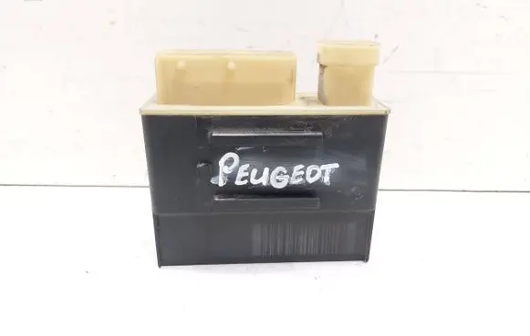 Peugeot 308 Glow plug pre-heat relay 9662570880 101735119 018010953