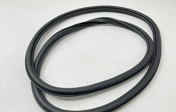 Volvo S60 Rear door rubber seal (on body) 32328846