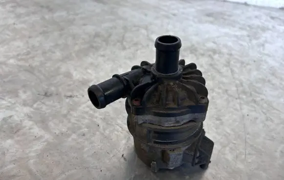 Audi A4 S4 B8 8K Electric auxiliary coolant/water pump 8K0965567