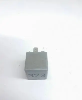 Audi A6 S6 C5 4B Horn buzzer relay 8D0951253A V23134B52X301