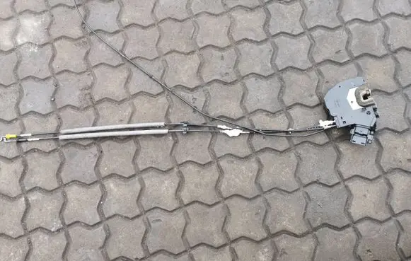 Renault Trafic III (X82) Sliding door lock 825021395R