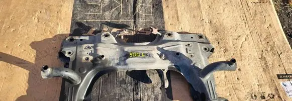 Fiat 500L Front subframe 00519660480 0051966048 14012016