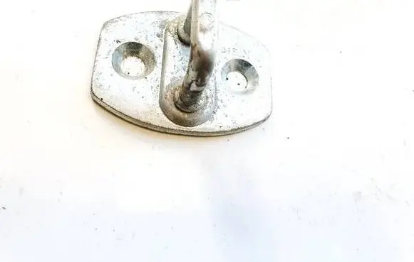 Toyota Auris 150 Front door lock loop/hook striker 