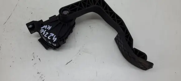 Audi A8 S8 D3 4E Accelerator throttle pedal 4E1723523H F30017401 6PV00802642