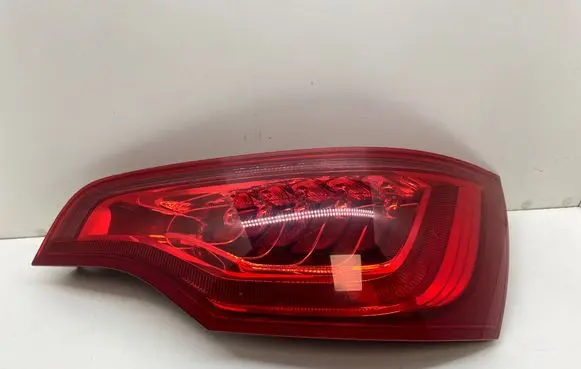 Audi Q7 4L Rear/tail lights 4L0945094F