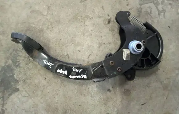 Renault Megane I Clutch pedal 7700421414 7700432021g