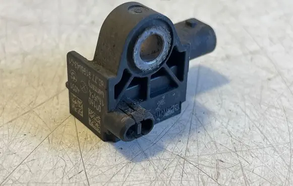 BMW X6 F16 Airbag deployment crash/impact sensor 9196043