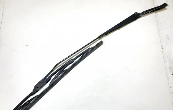 Audi A3 S3 8L Front wiper blade arm 1j1955409