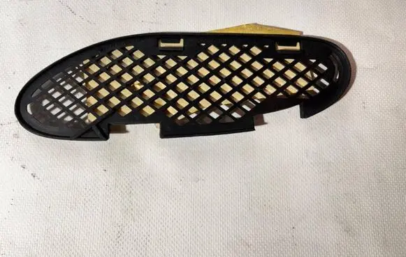 Mercedes-Benz C W202 Front bumper lower grill 2028851223 LL000922