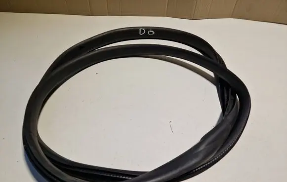 Ford Fiesta Rear door rubber seal (on body) 