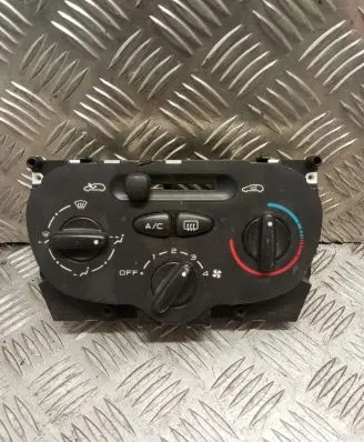 Peugeot 206 Climate control unit