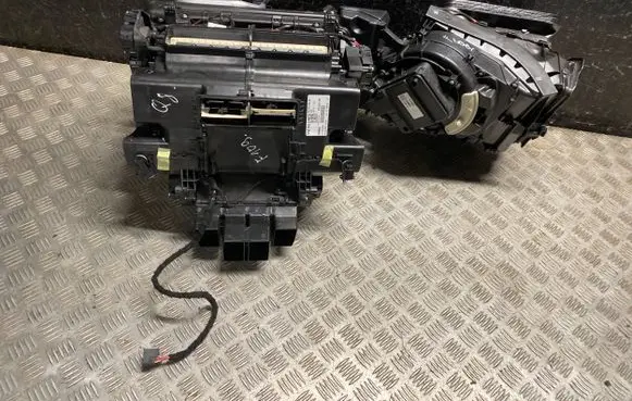 Audi Q8 e-tron Interior heater climate box assembly housing 4K1820005AK