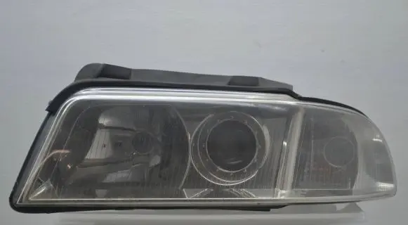 Audi A4 S4 B5 8D Headlight/headlamp 8D0941003A 89300391 1853670100