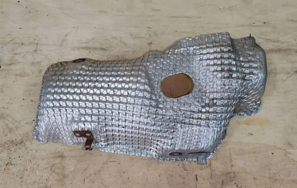 Suzuki Vitara (LY) Exhaust heat shield