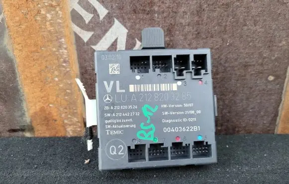Mercedes-Benz E W212 Door control unit/module 2128203285