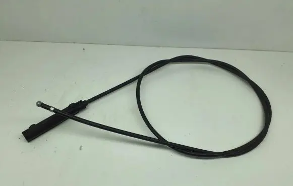 Skoda Octavia Mk2 (1Z) Engine bonnet/hood lock release cable 1z082353a