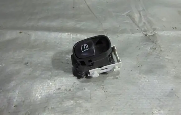 Mercedes-Benz CLK A209 C209 Electric window control switch
