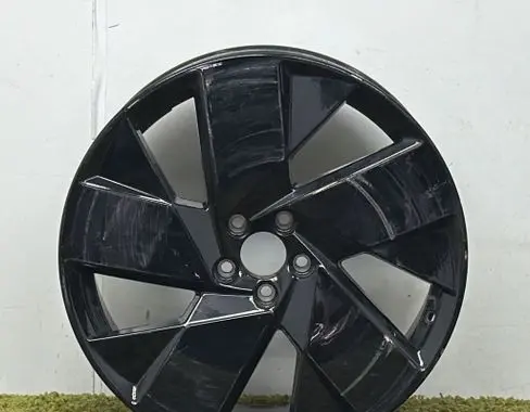 Volvo XC40 R20 alloy rim 32143629