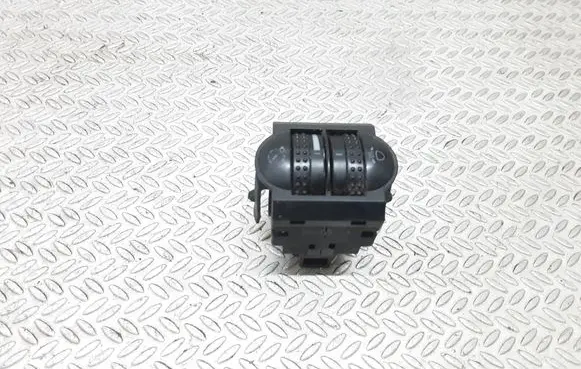 Volkswagen PASSAT B5 Headlight level height control switch 3B0941333