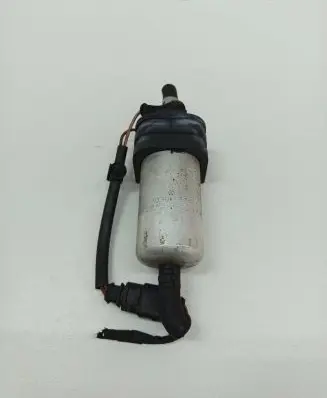 Audi A3 S3 A3 Sportback 8P Fuel injection high pressure pump 1K0906089A