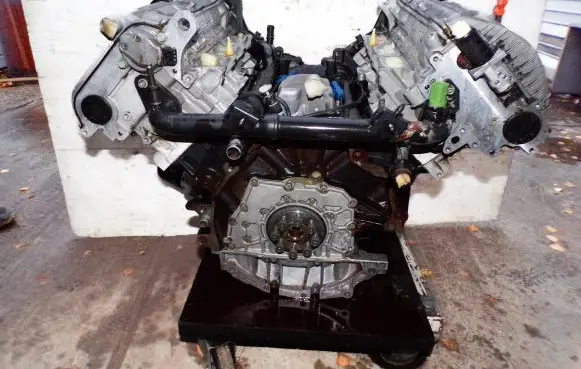 Audi A4 S4 B6 8E 8H Engine BDV 078103603AM