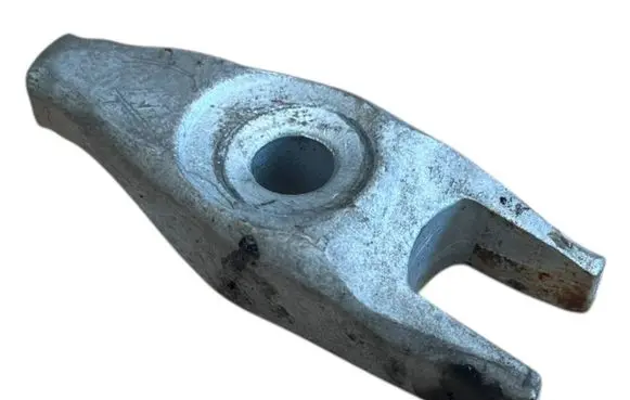 Opel Insignia A Fuel Injector clamp holder 