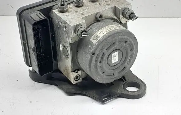 Volkswagen Golf VII ABS Pump 3Q0907379AA 3Q0614517AA