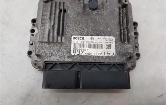 Alfa Romeo GT Engine control unit/module 55205067