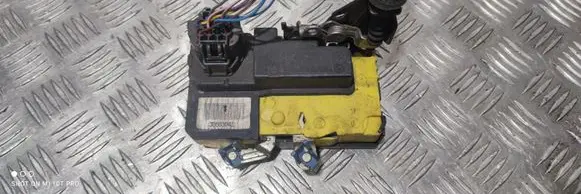 Volvo S60 Front door lock 30663043