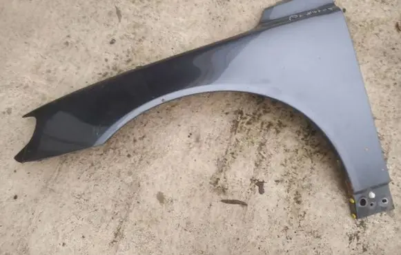 Volvo S80 Fender pilkas