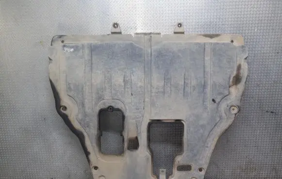 Mazda CX-7 Engine splash shield/under tray