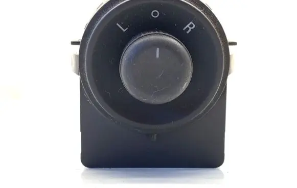 Opel Astra J Wing mirror switch 13271827