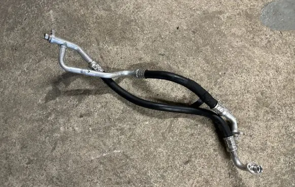 Renault Arkana Air conditioning (A/C) pipe/hose 924543828R