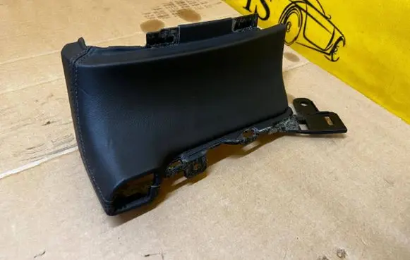 Renault Koleos II Centre console side trim front 681944061R