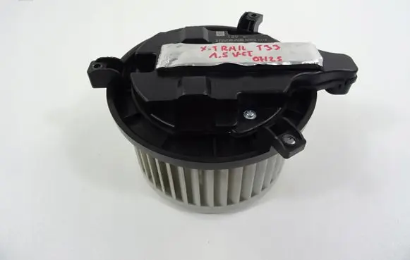 Nissan X-Trail T33 Air conditioning (A/C) fan (condenser) 272V06UA0B