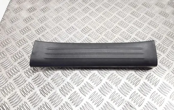Mazda CX-5 II Rear sill trim cover KB7W68740