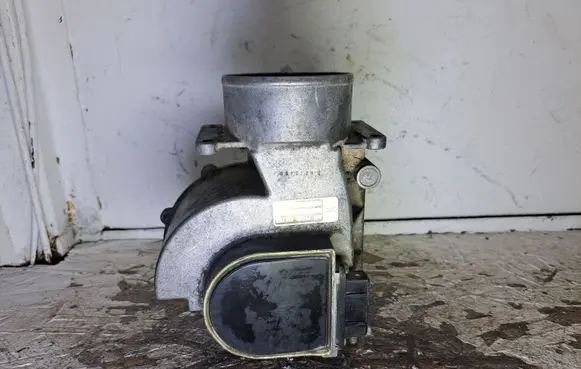 Mazda 626 Mass air flow meter F20113210 1971003420