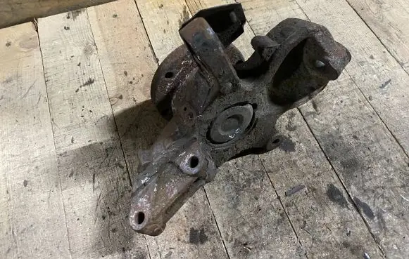 Mercedes-Benz Sprinter W906 Front wheel hub